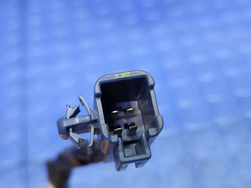 2013 Toyota Prius Lid Latch