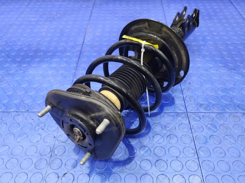 2016 Toyota Prius Strut Assembly