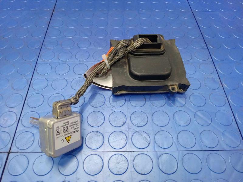 2007 Cadillac DTS Headlamp Assembly