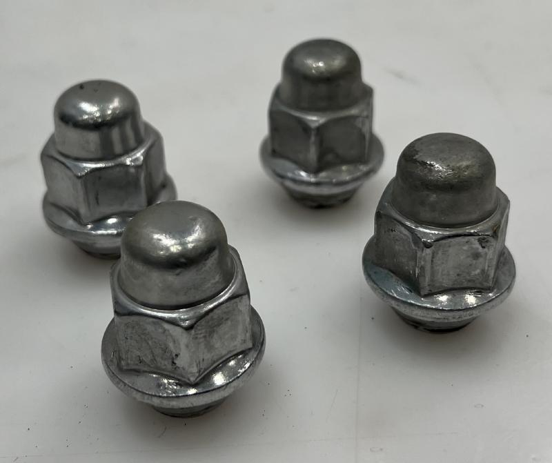 2021 Kia Rio Lug Nuts