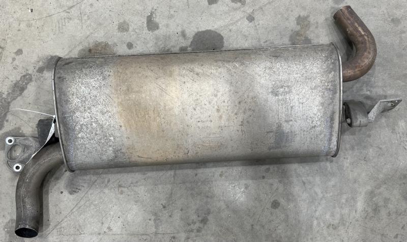 2012 - 2018 Ford Focus Rear Exhaust Muffler 2.0L w/o Turbo OEM CV6Z5A289B