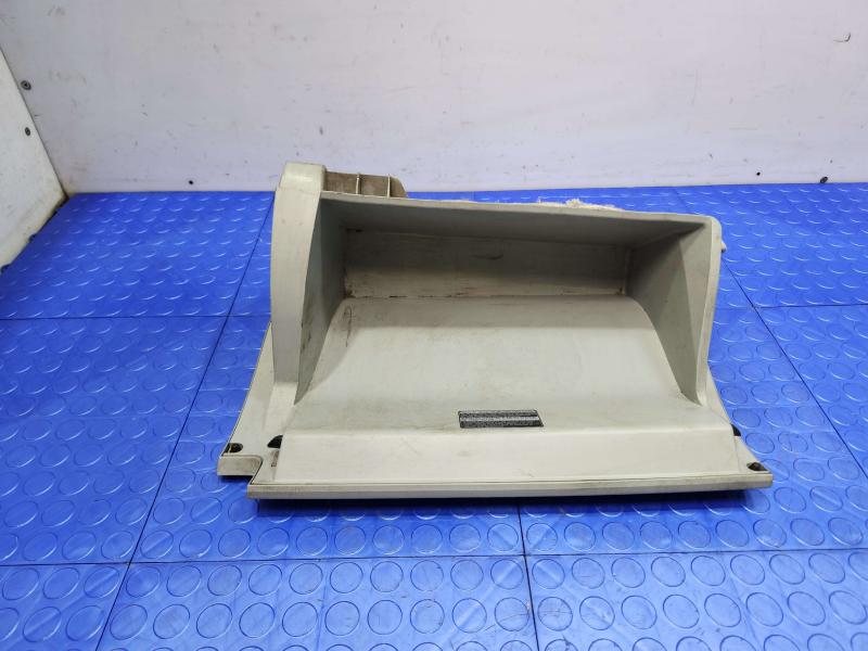 2010 Toyota Prius Glove Box
