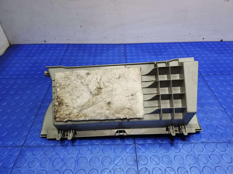 2010 Toyota Prius Glove Box