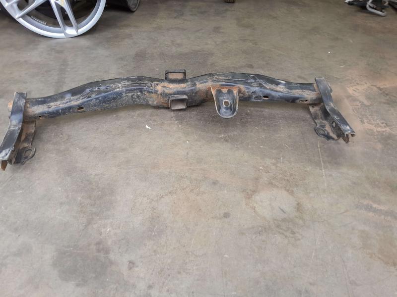 2005 - 2007 Nissan Pathfinder Trailer Hitch Receiver Member Assembly OEM 51170EA51B
