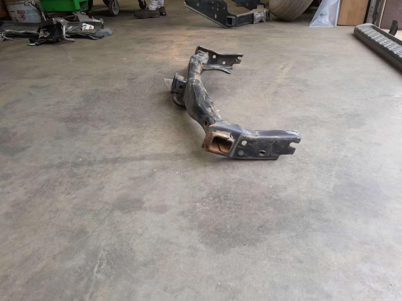 2005 - 2007 Nissan Pathfinder Trailer Hitch Receiver Member Assembly OEM 51170EA51B