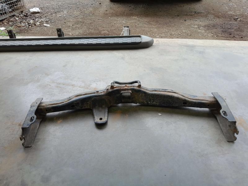 2005 - 2007 Nissan Pathfinder Trailer Hitch Receiver Member Assembly OEM 51170EA51B