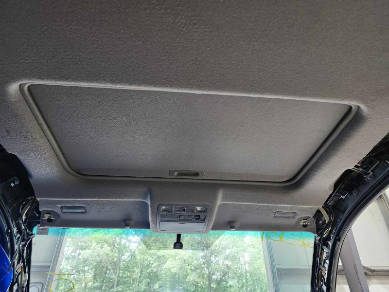 2010 Toyota Highlander Roof Glass (Glass Only)