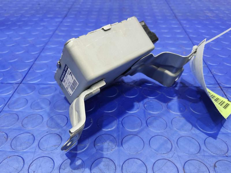 2010-2011 Toyota Prius Power Steering Control Module OEM 8965047240