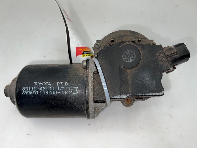 2001 - 2005 Toyota Rav4 Windshield Wiper Motor Front OEM 8511042130