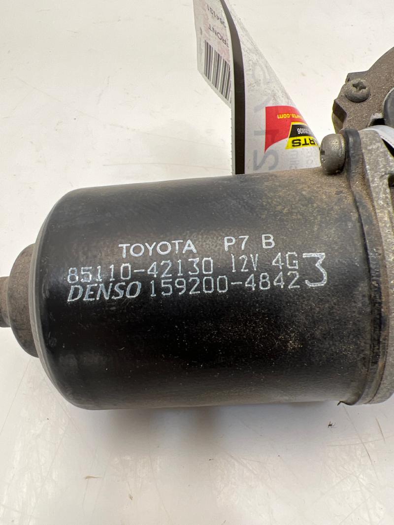 2001 - 2005 Toyota Rav4 Windshield Wiper Motor Front OEM 8511042130