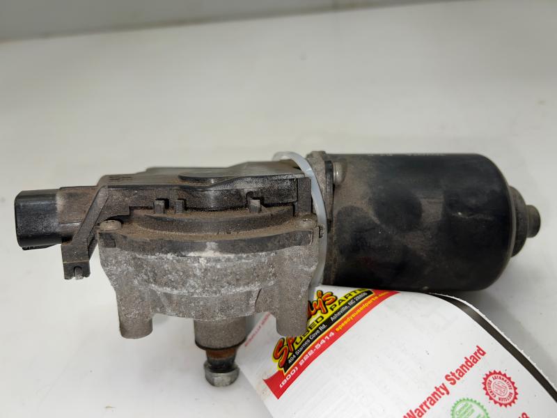 2001 - 2005 Toyota Rav4 Windshield Wiper Motor Front OEM 8511042130