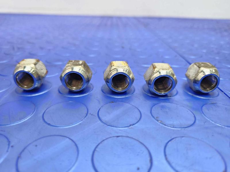 2015 Subaru Legacy Lug Nuts