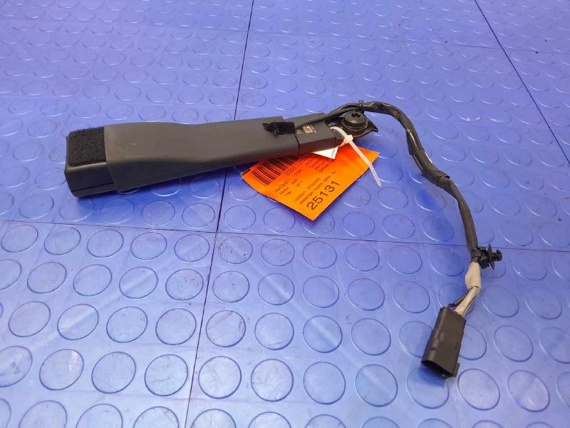 2017 Lincoln MKC Front Seat Belt