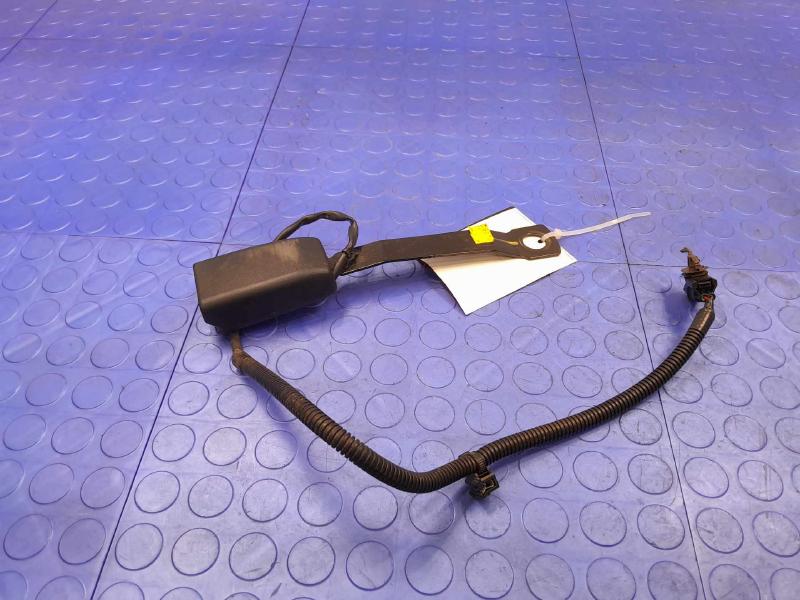 2016 Subaru Legacy Front Seat Belt