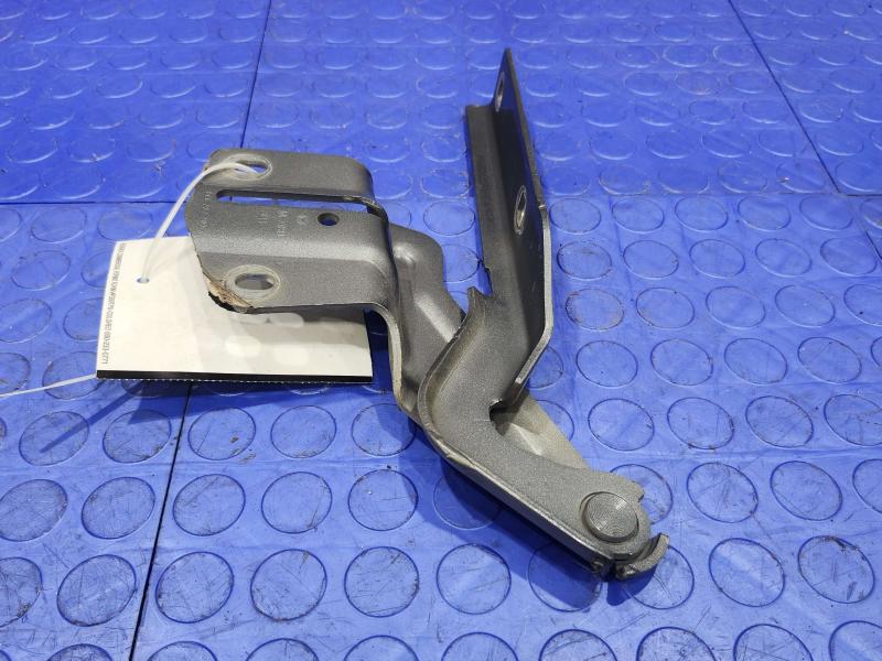 2016 Volkswagen Jetta Hood Hinge