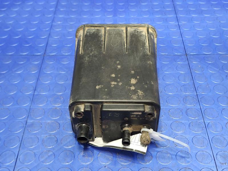 2002 Dodge Ram 1500 Evaporator Canister