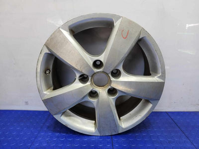 2009 Volkswagen Routan Wheel