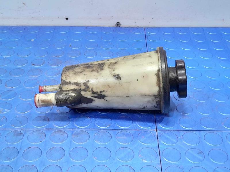 2013 Ford F-250 Super Duty Power Steering Reservoir
