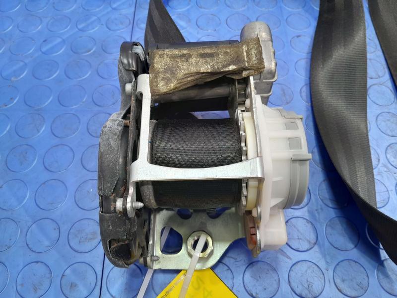 2014 Audi Q5 Front Seat Belt
