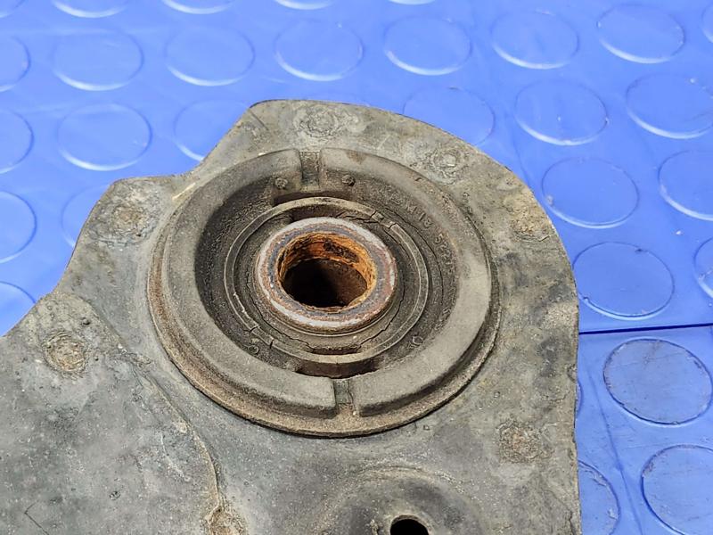 2002 Toyota Camry Crossmember/Cradle/Undercarria