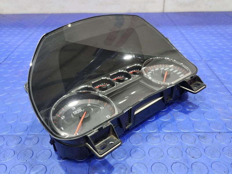 2015 GMC Yukon / Yukon XL Instrument Cluster Speedometer Opt UDD OEM 23259643