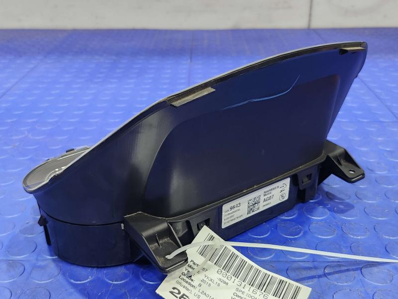2015 GMC Yukon / Yukon XL Instrument Cluster Speedometer Opt UDD OEM 23259643