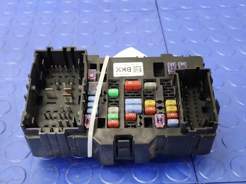 2014 Chevrolet Silverado 1500 Cabin Fuse Box