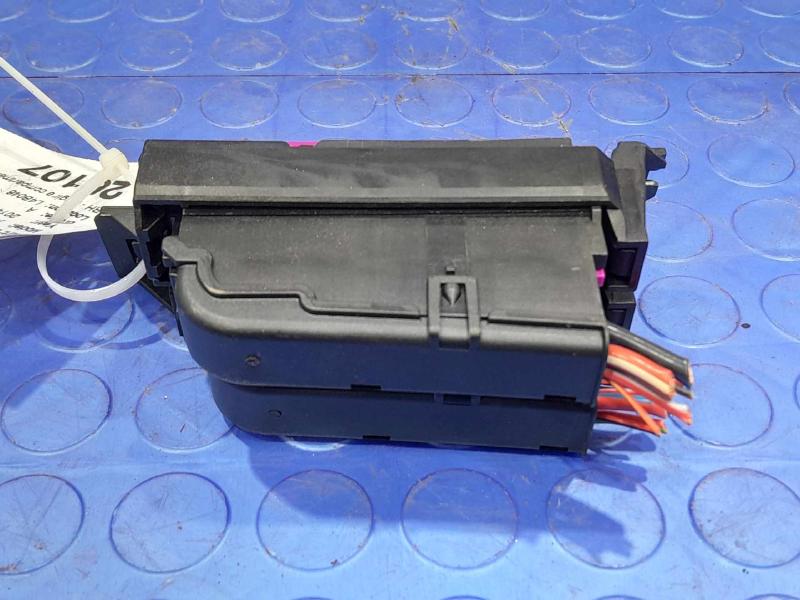 2014 Audi A7 Engine Fuse Box