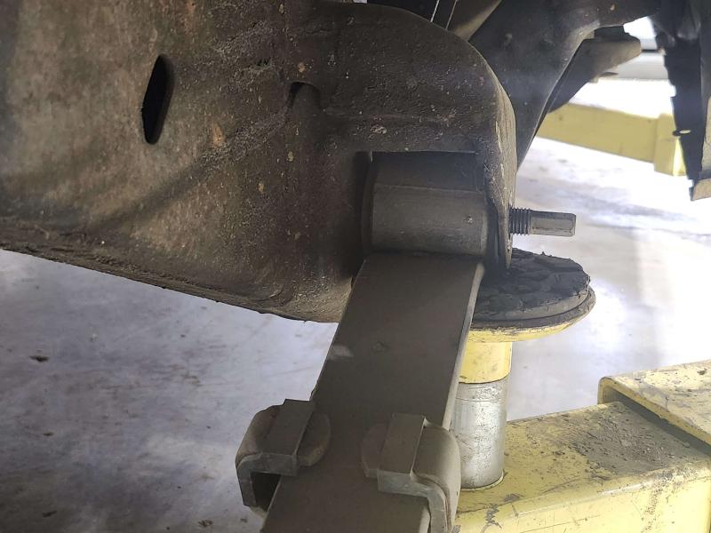 2014 Chevrolet Silverado 1500 Leaf Spring Rear