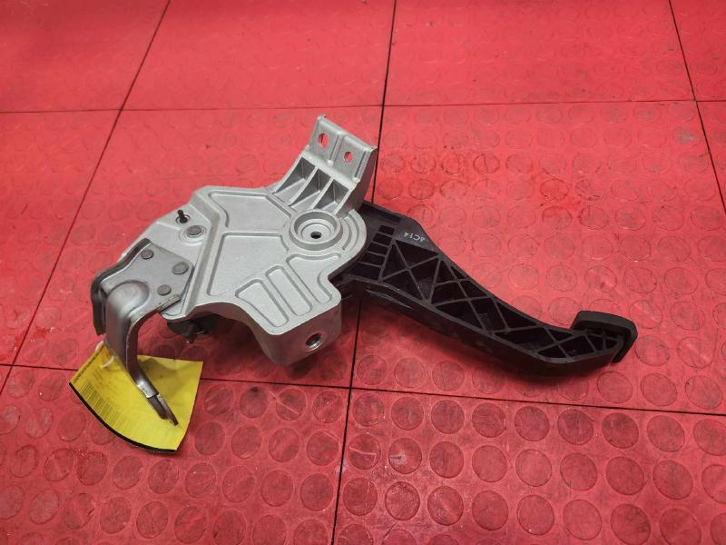 2011-2016 Kia Optima Parking Brake Control Pedal Assembly OEM 59700-2T000