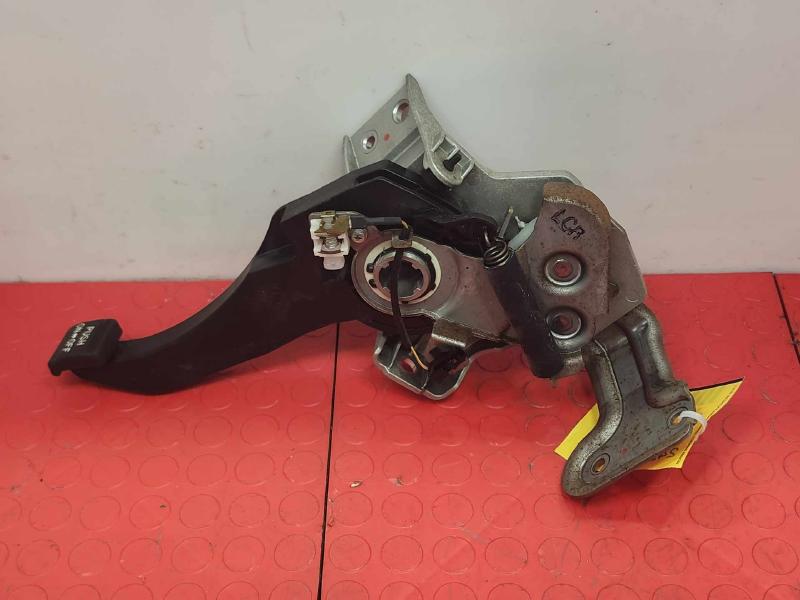 2011-2016 Kia Optima Parking Brake Control Pedal Assembly OEM 59700-2T000
