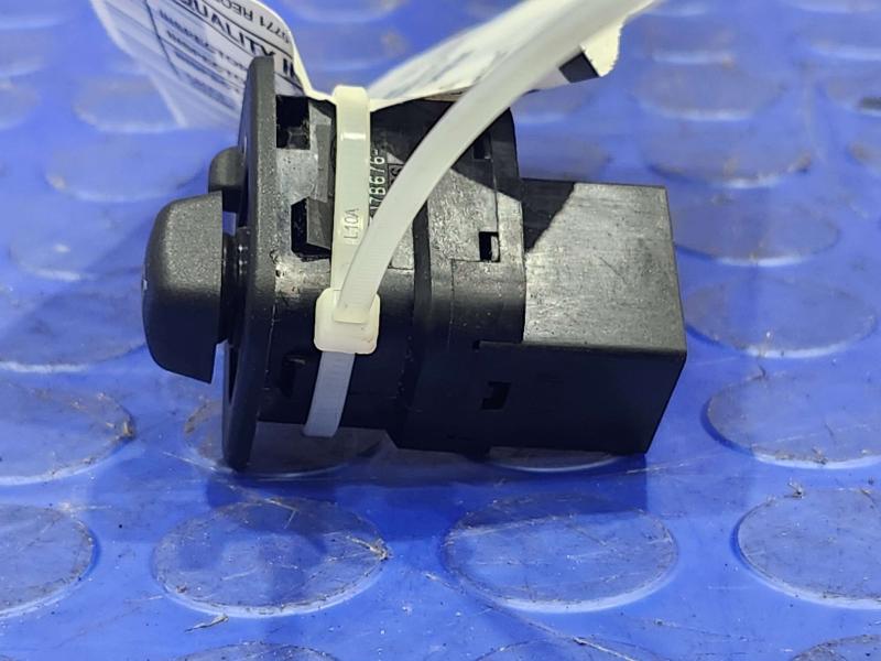 2004 Ford Explorer Door Switch Front