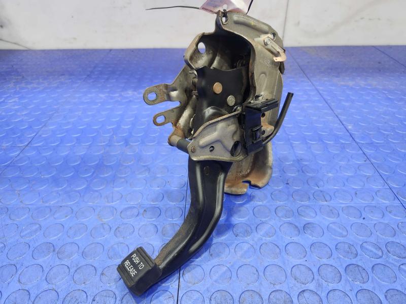 2011-2015 Jeep Grand Cherokee Parking Brake Control Lever Pedal Assembly OEM 04779628AG