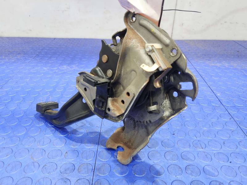 2011-2015 Jeep Grand Cherokee Parking Brake Control Lever Pedal Assembly OEM 04779628AG