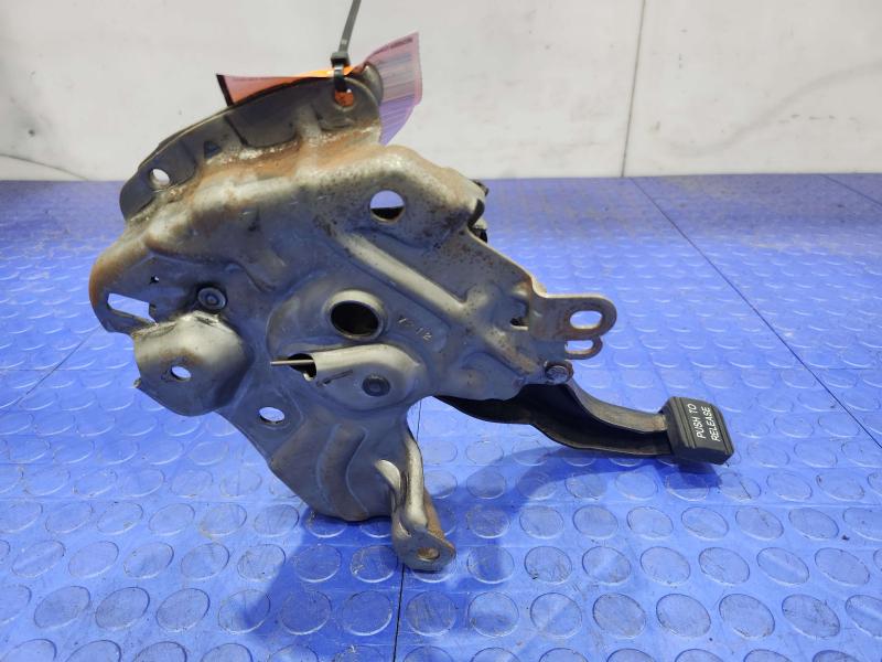 2011-2015 Jeep Grand Cherokee Parking Brake Control Lever Pedal Assembly OEM 04779628AG