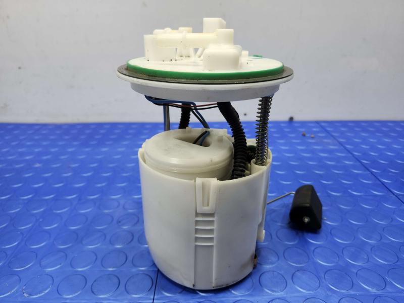 2015-2016 Subaru Forester 2.5L Fuel Pump Assembly Genuine OEM 42021VA010