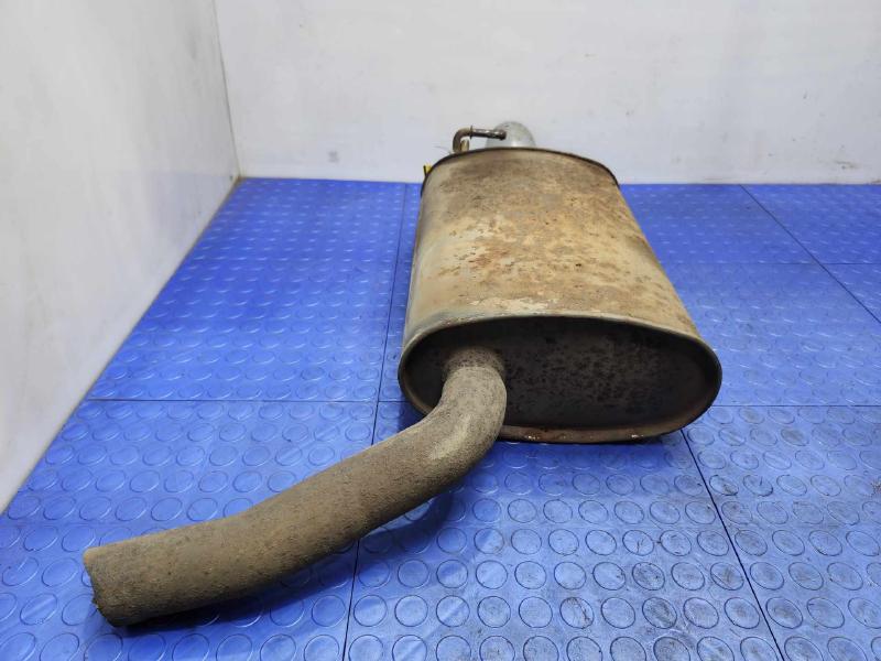2013 Ford Taurus Muffler
