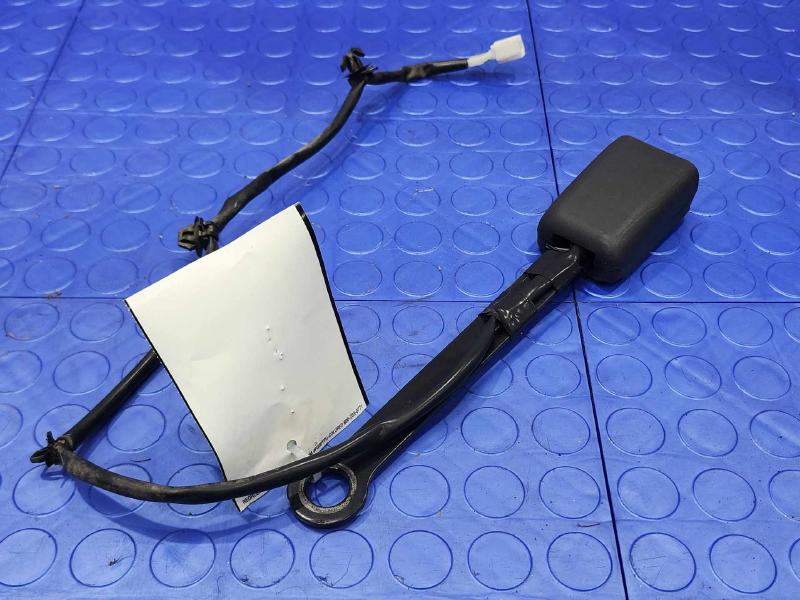 2020 Nissan Versa Front Seat Belt