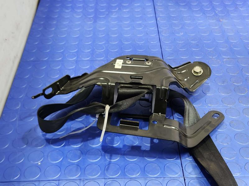 2011 Mazda CX-9 Rear Seat Belt