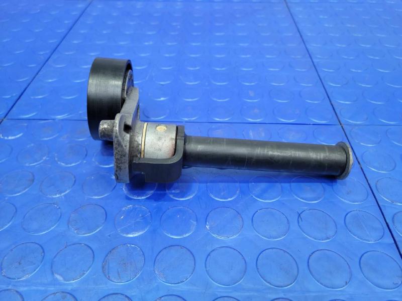 2009 Volkswagen Tiguan Engine Belt Tensioner