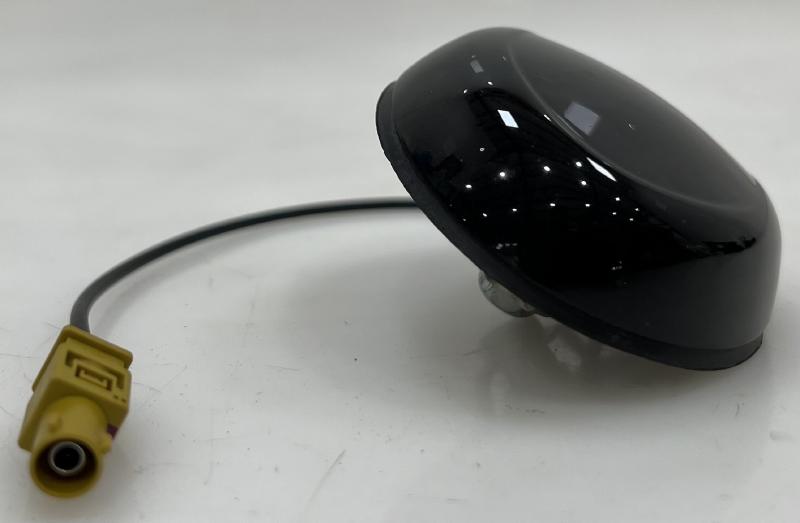 2013 Lincoln MKZ Antenna