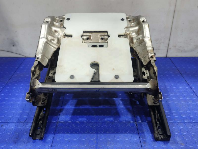 2014 Ford Explorer Seat Track