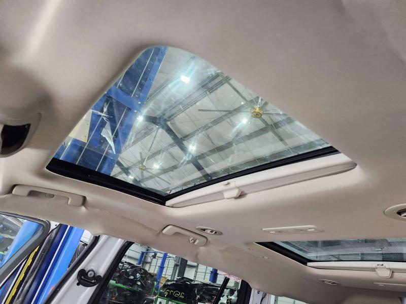 2017 GMC Acadia Roof Glass (Glass Only)