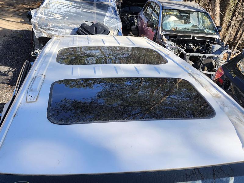 2017 GMC Acadia Roof Glass (Glass Only)
