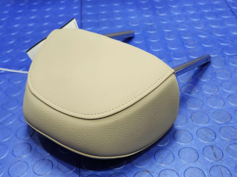2018 Audi A4 Headrest