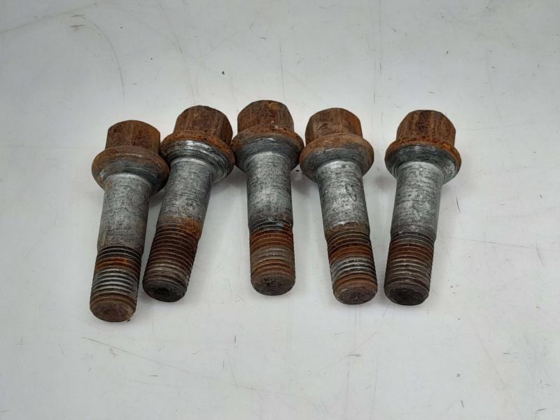2008 Mercedes ML-Class Lug Nuts