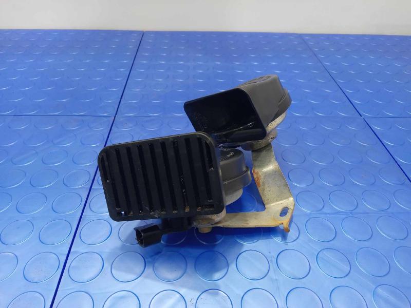 2011 Chevrolet Impala Horn
