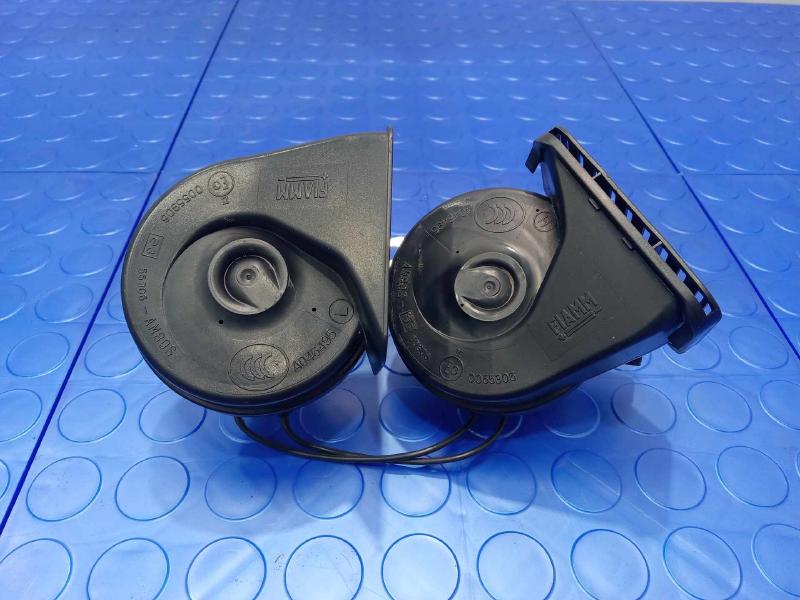 2011 Chevrolet Impala Horn