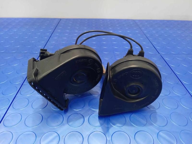 2011 Chevrolet Impala Horn