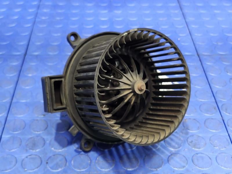 2012 Dodge Grand Caravan Blower Motor